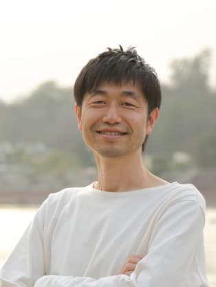 綿本彰